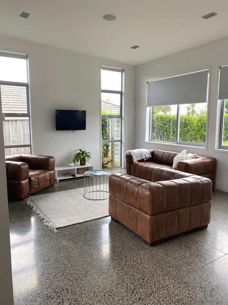 Holiday On Browns Villa Waihi Exterior photo